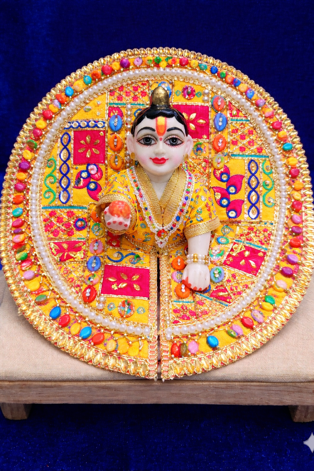 Royal poshak for Thakur ji ( size 5 no )