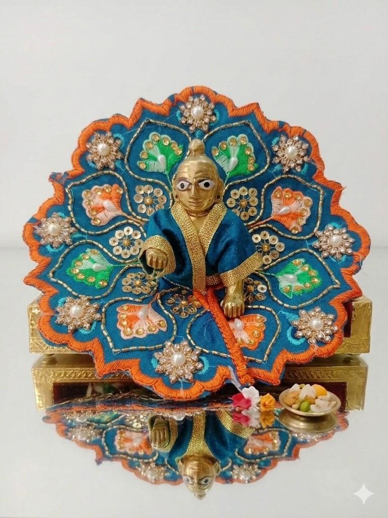Aesthetic Poshak for Laddu Gopal