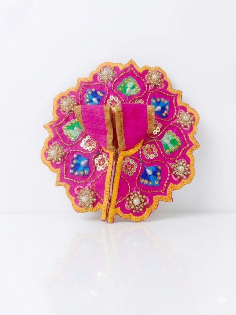 Aesthetic Poshak for Laddu Gopal